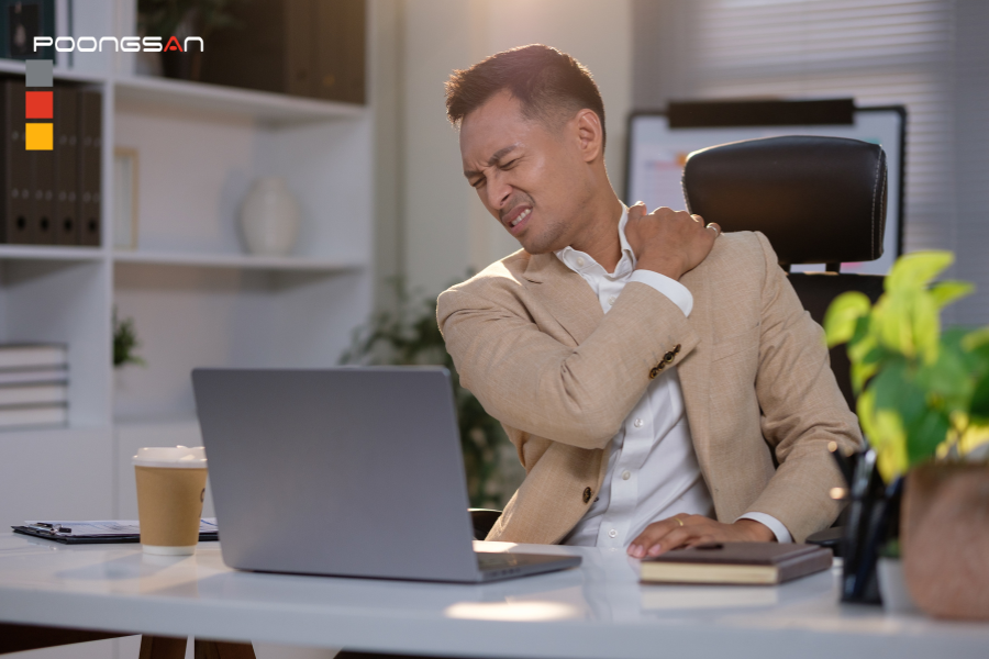 ghế massage cho người căng cơ cổ vai