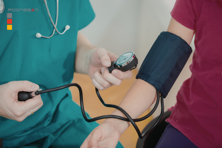 ghế massage điều h&ograve;a huyết &aacute;p