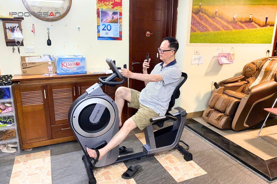 kinh nghiệm chọn mua xe đạp tập cho người lớn tuổi