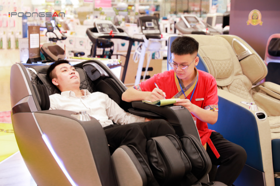 lợi &iacute;ch của massage b&agrave;n ch&acirc;n với gan b&agrave;n ch&acirc;n