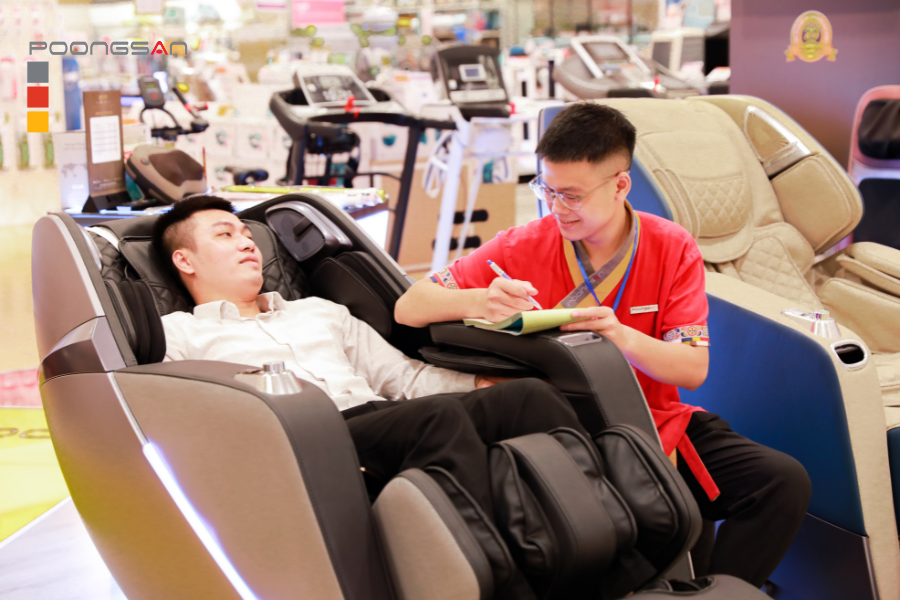 massage bấm huyệt l&ograve;ng b&agrave;n ch&acirc;n