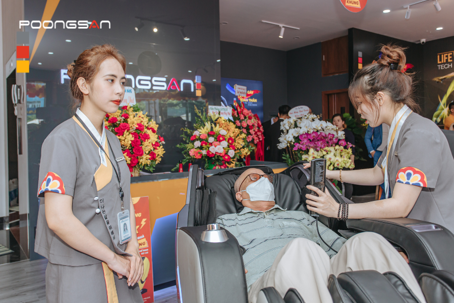 c&aacute;ch chọn mua ghế massage cho người cao tuổi