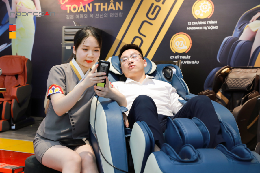 Ghế massage cho người tho&aacute;i h&oacute;a khớp gối