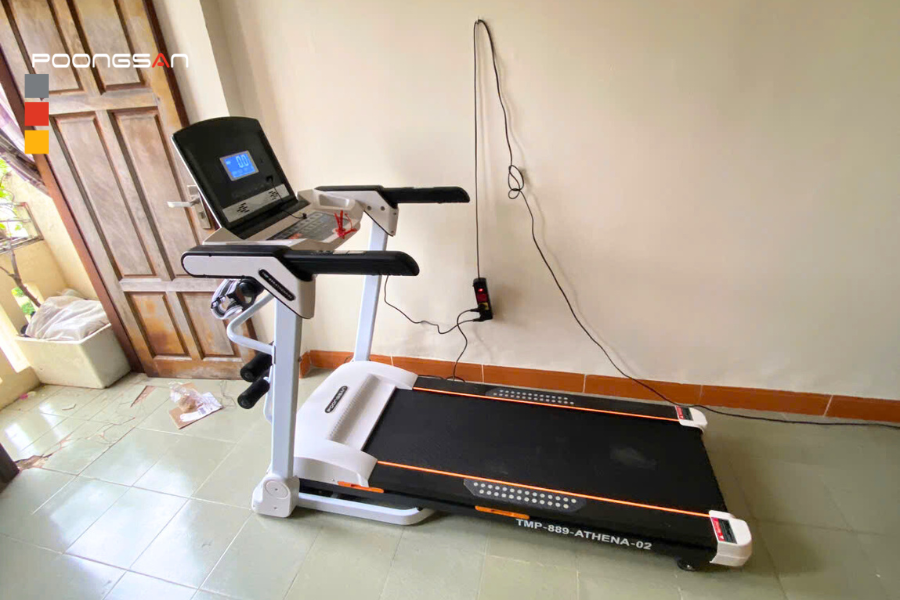 máy chạy bộ không lên nguồn