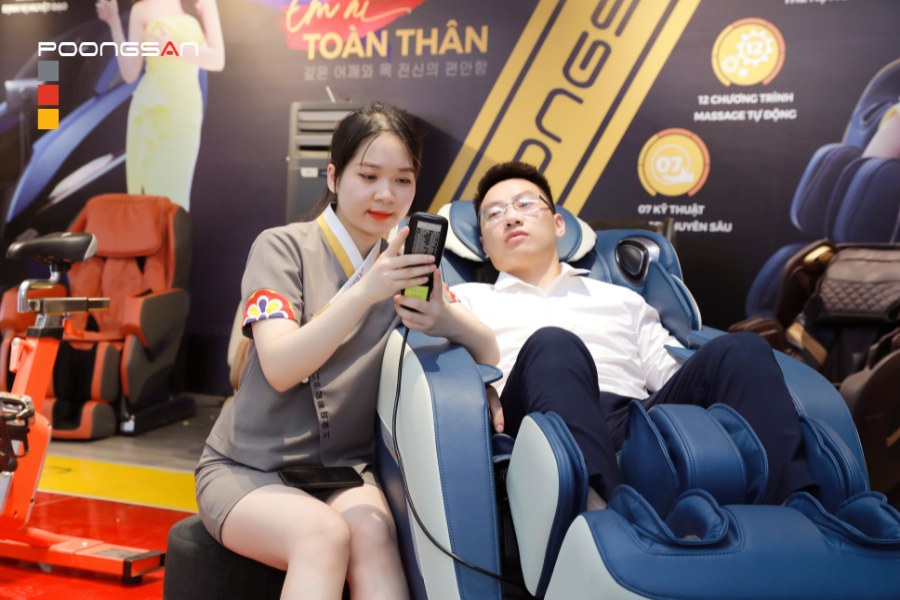 người ít vận động nên chọn ghế massage