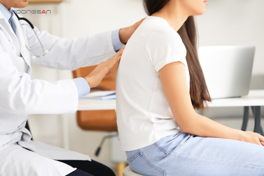 ghế massage hỗ trợ điều chỉnh d&aacute;ng đứng