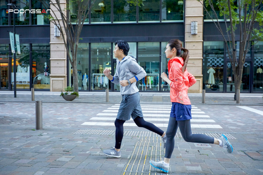 ghế massage phục hồi cơ cho người chạy bộ