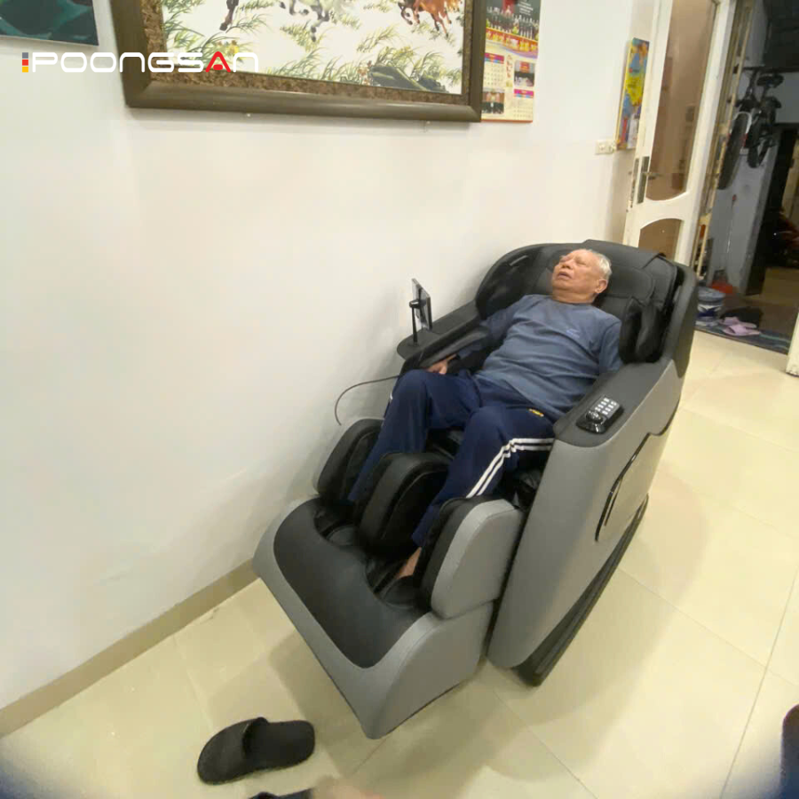 ghế massage t&ugrave;y chỉnh độ b&aacute;m cơ thể