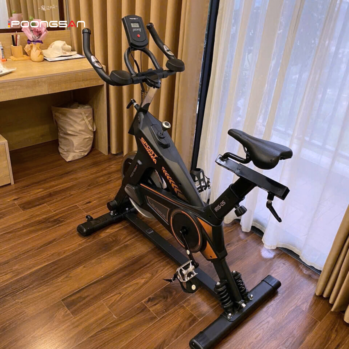 n&ecirc;n mua m&aacute;y chạy bộ hay xe đạp tập