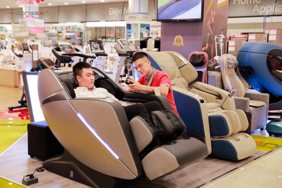 Kinh nghiệm mua ghế massage chất lượng cao tại đại l&yacute;