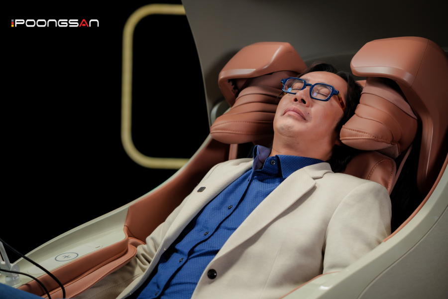 ghế massage hỗ trợ thư gi&atilde;n cơ mặt