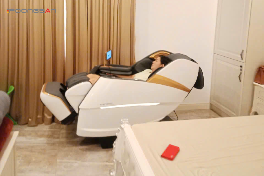ghế massage trị liệu cổ vai gáy