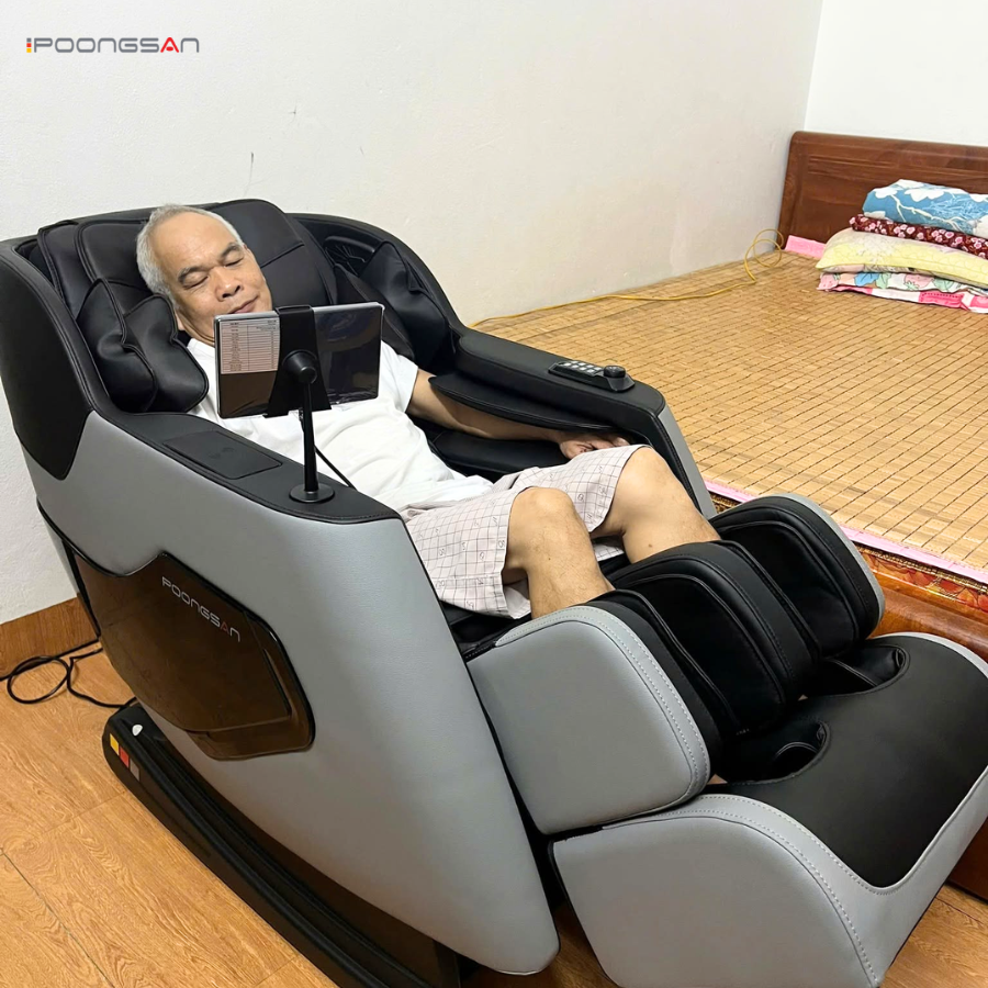 c&oacute; n&ecirc;n ngồi ghế massage mỗi ng&agrave;y