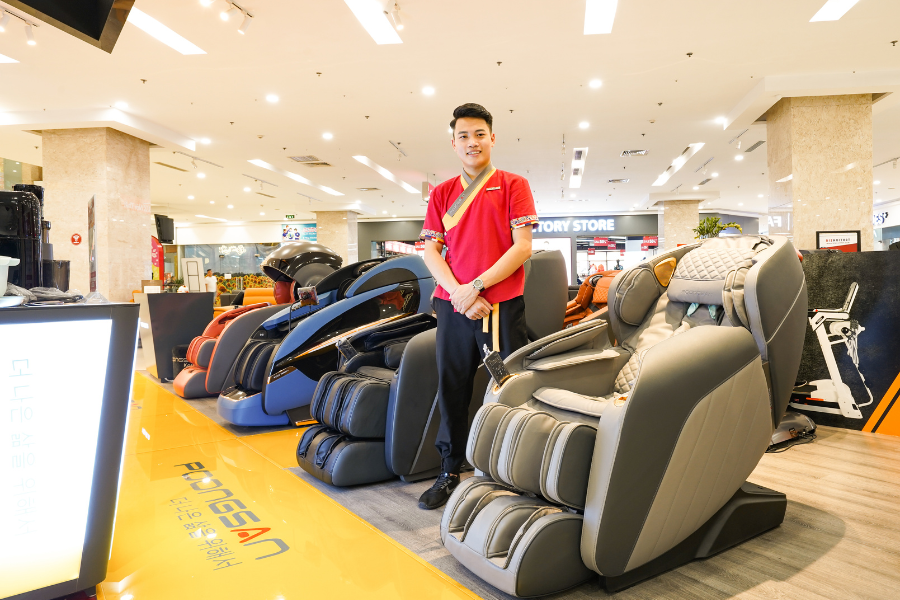 c&oacute; n&ecirc;n mua ghế massage H&agrave;n Quốc