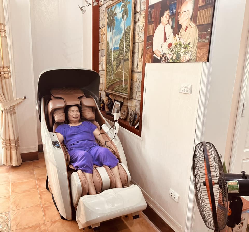 C&aacute;c ti&ecirc;u ch&iacute; khi chọn ghế massage ch&iacute;nh h&atilde;ng cho người gi&agrave;