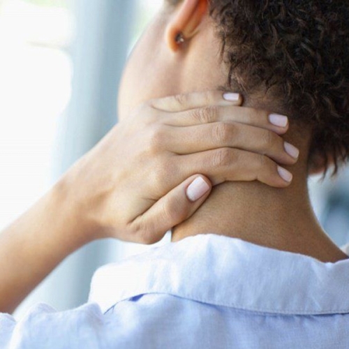 Đau 1 bên vai gáy trái: Nguyên nhân, triệu chứng và cách chữa dứt điểm